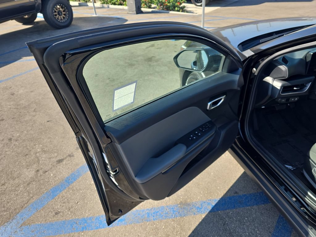 Used 2025 Kia K4 FWD image 10