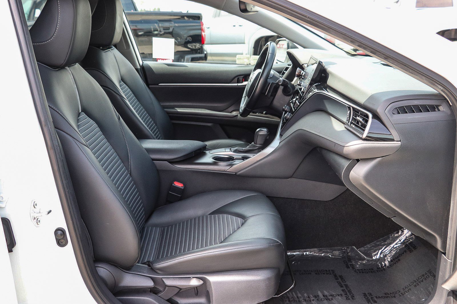 Certified 2023 Toyota Camry SE w/ Convenience Package image 16