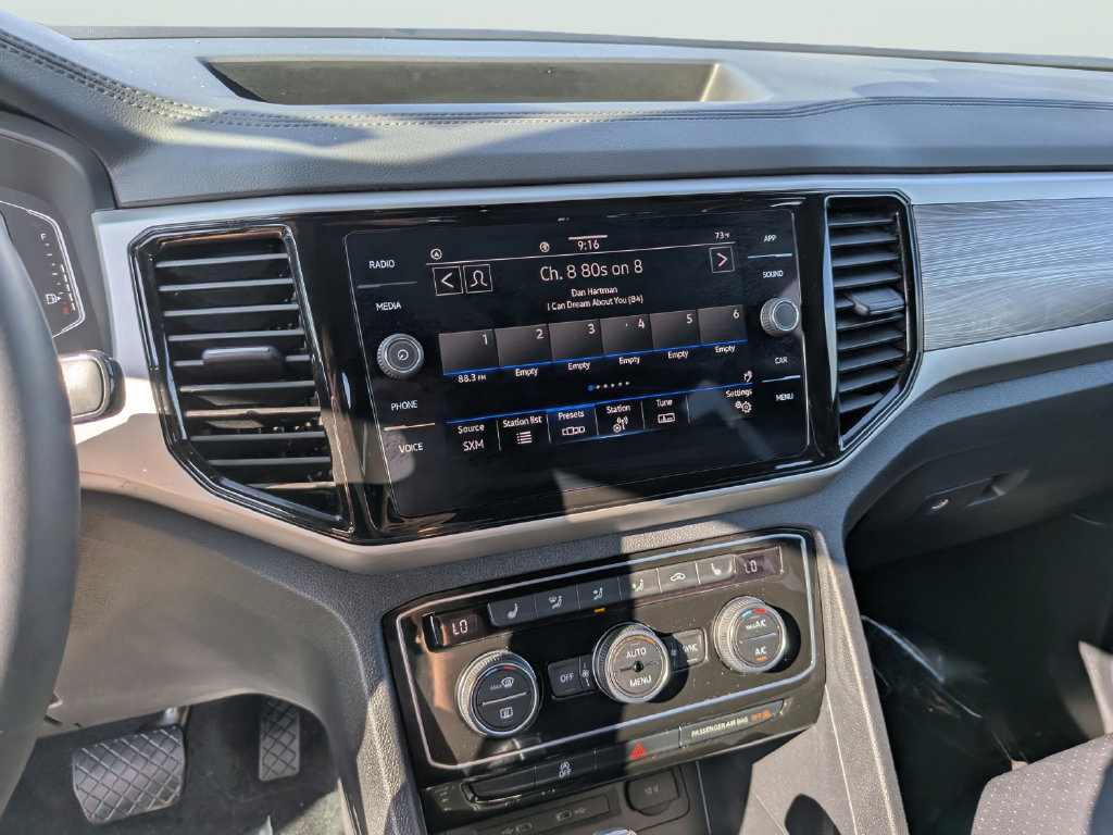 Certified 2023 Volkswagen Atlas Cross Sport SE FWD image 22