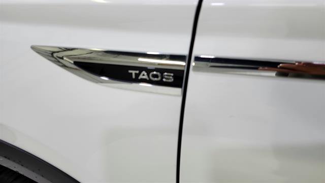 Used 2024 Volkswagen Taos SE AWD/4WD image 35