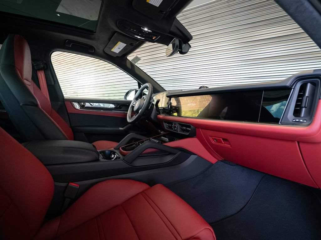 New 2026 Porsche Cayenne GTS AWD/4WD image 28