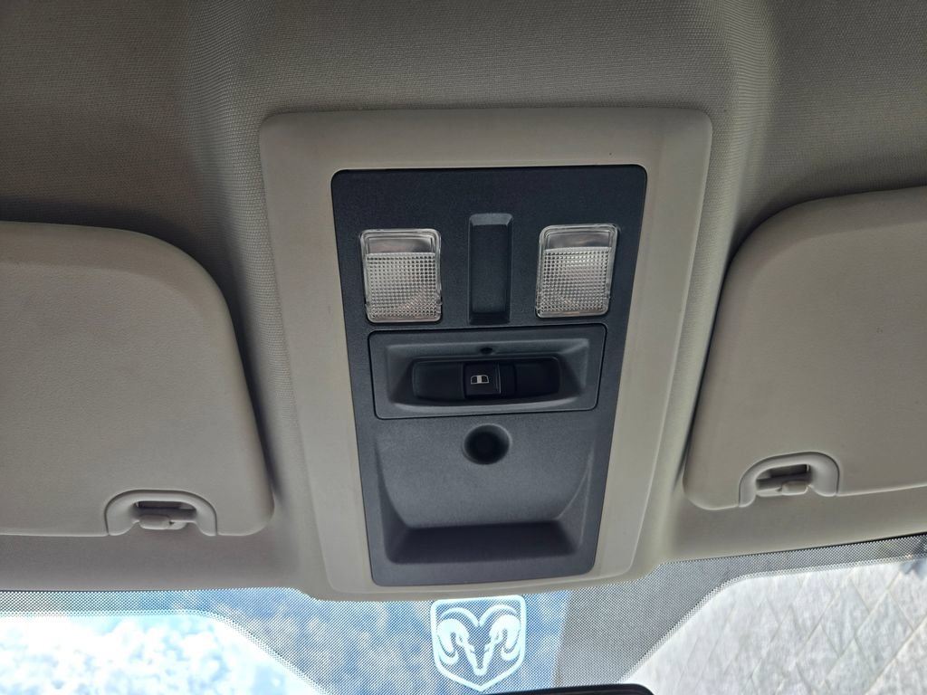 Used 2012 RAM 1500 Classic SLT AWD/4WD image 21