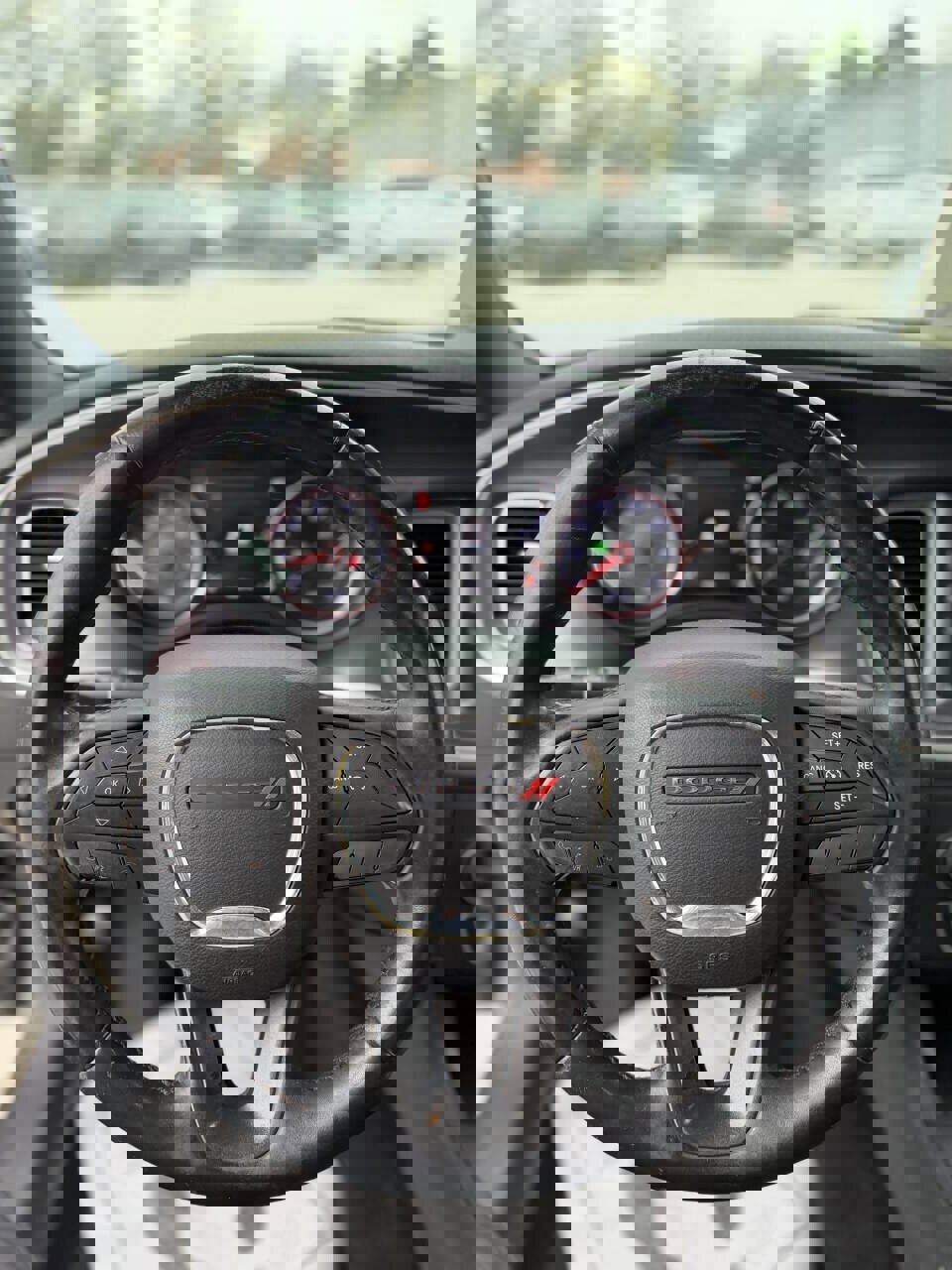 Used 2015 Dodge Charger SE w/ Popular Equipment Group RWD image 1