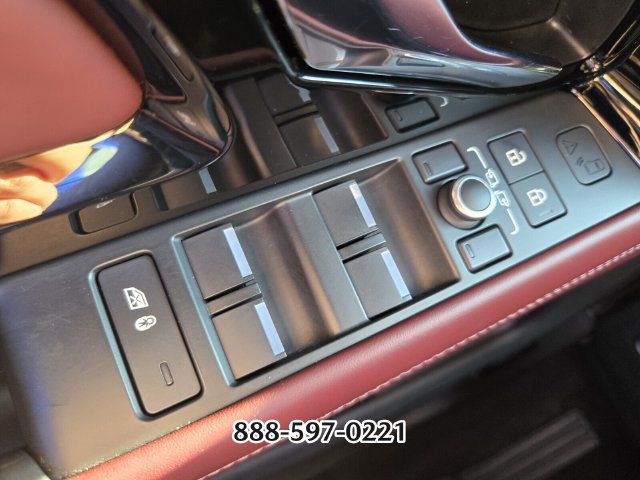 Used 2022 Land Rover Range Rover Evoque R-Dynamic SE AWD/4WD image 31