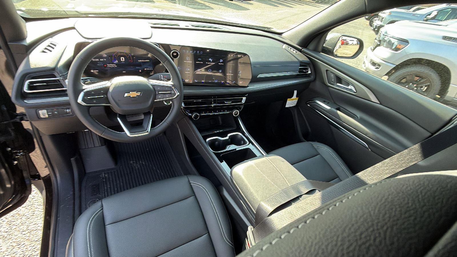 New 2026 Chevrolet Traverse LT image 17