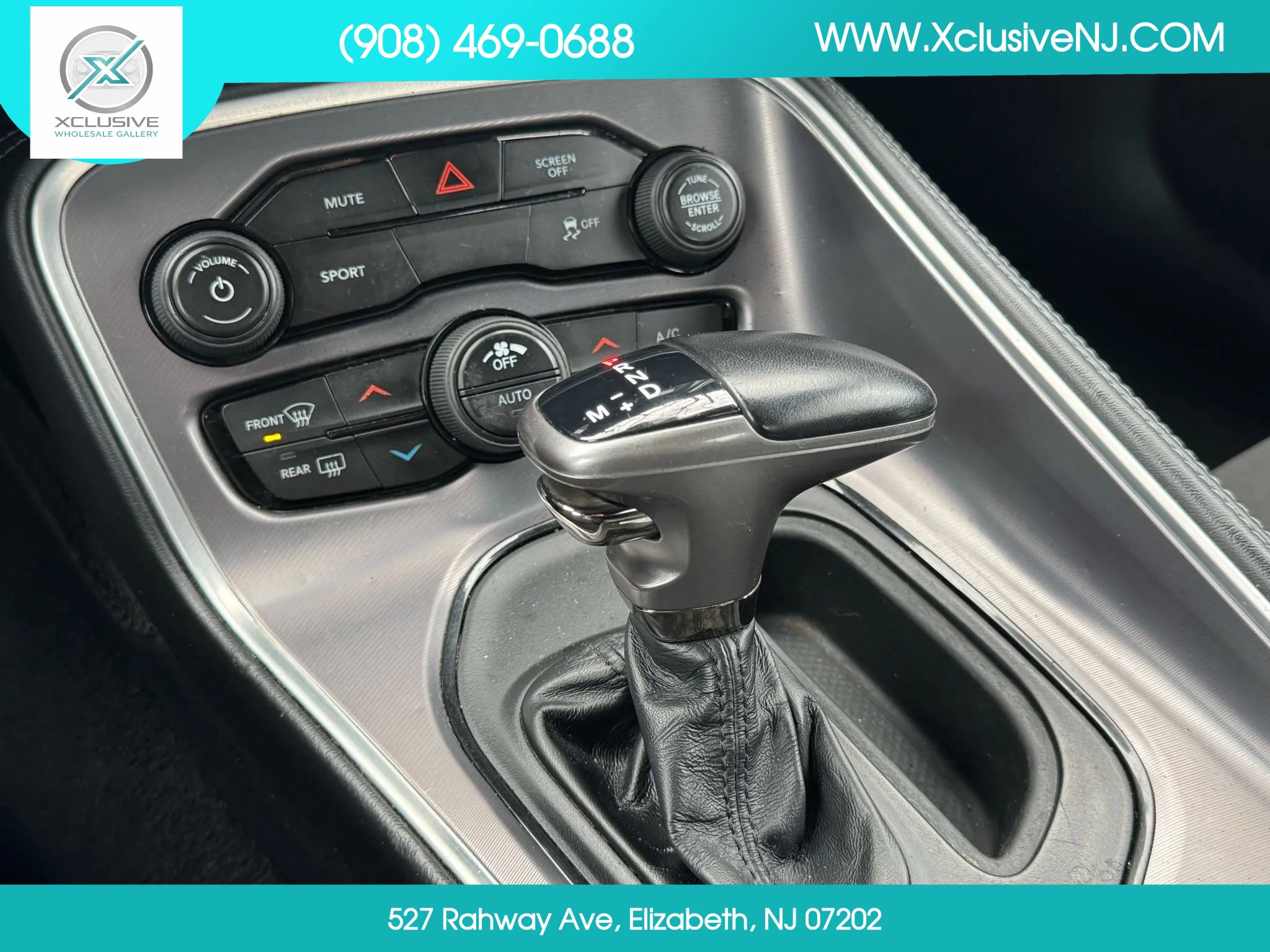 Used 2020 Dodge Challenger SXT image 17