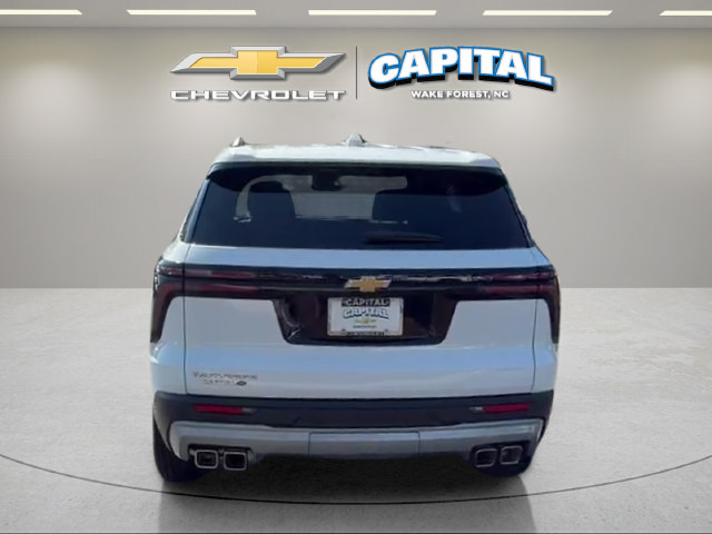 Used 2026 Chevrolet Traverse LT w/ Driver Confidence Package FWD image 5