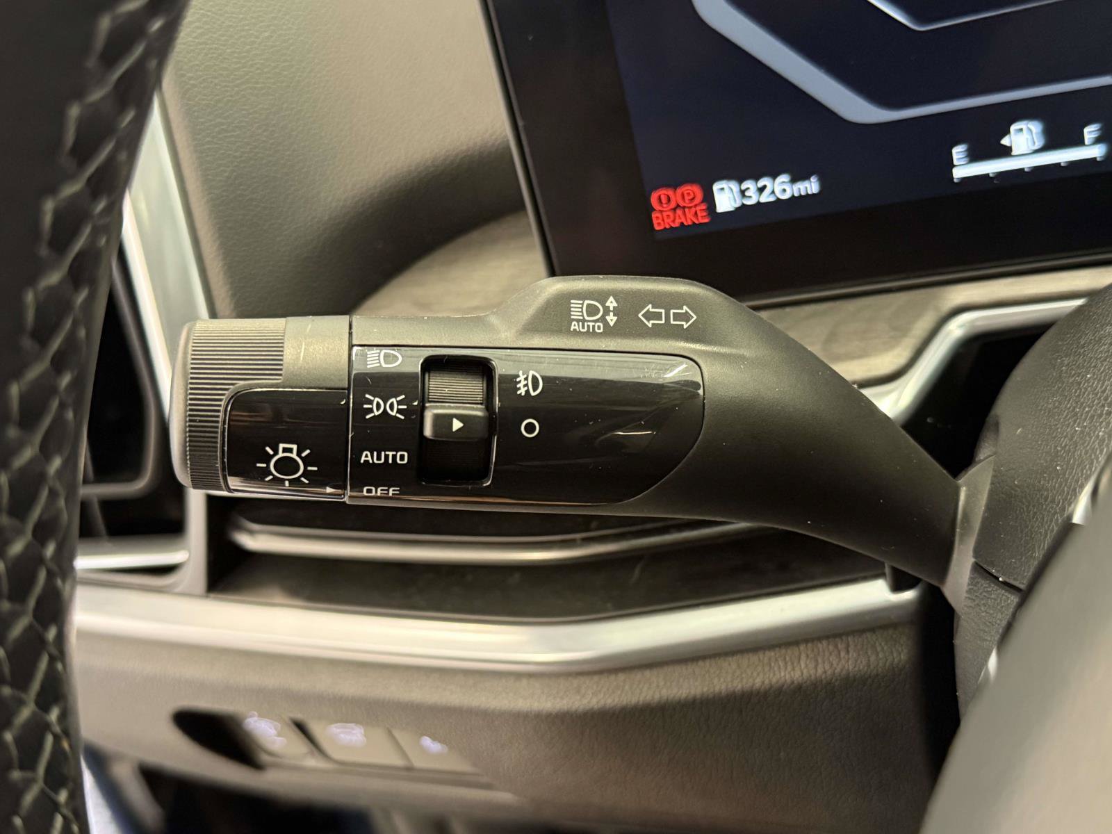 Used 2025 Kia Sorento SX AWD/4WD image 30