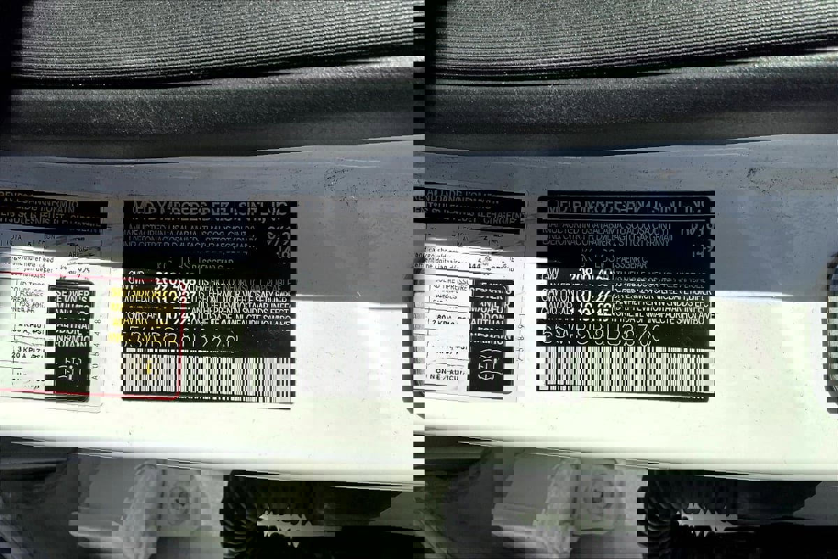 Used 2020 Mercedes-Benz C 300 Sedan image 33