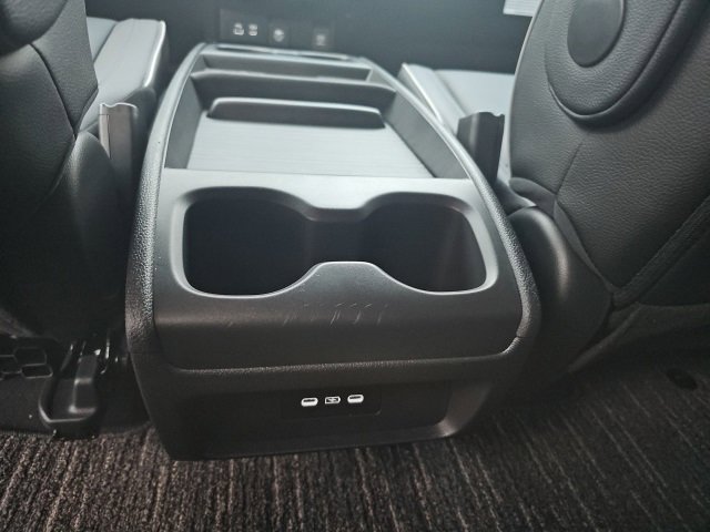 New 2026 Honda Odyssey Touring image 14