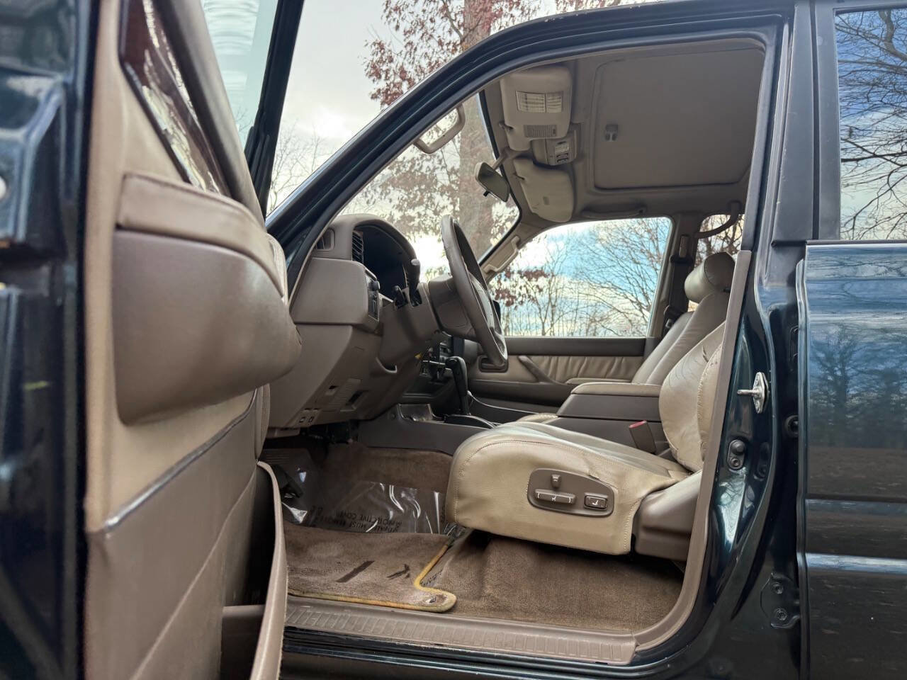 Used 1996 Toyota Land Cruiser image 11