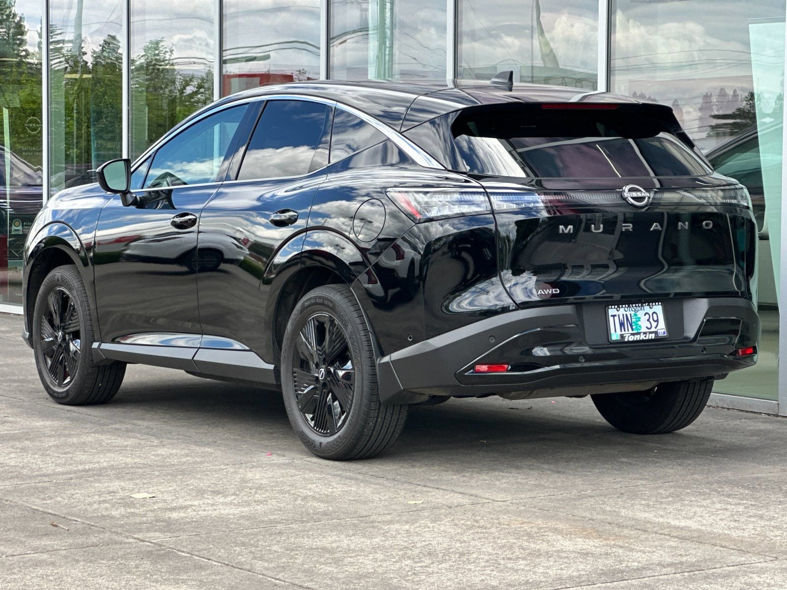 Used 2025 Nissan Murano SV AWD/4WD image 5