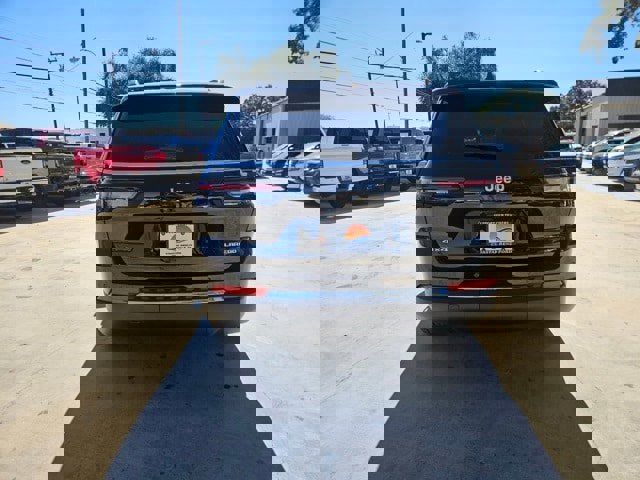 Used 2024 Jeep Grand Cherokee L Laredo w/ Luxury Tech Group I image 7