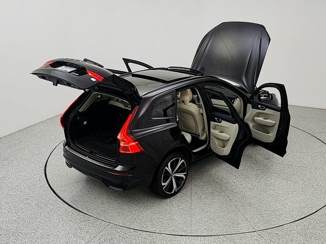 Used 2024 Volvo XC60 T8 Ultimate AWD/4WD image 41
