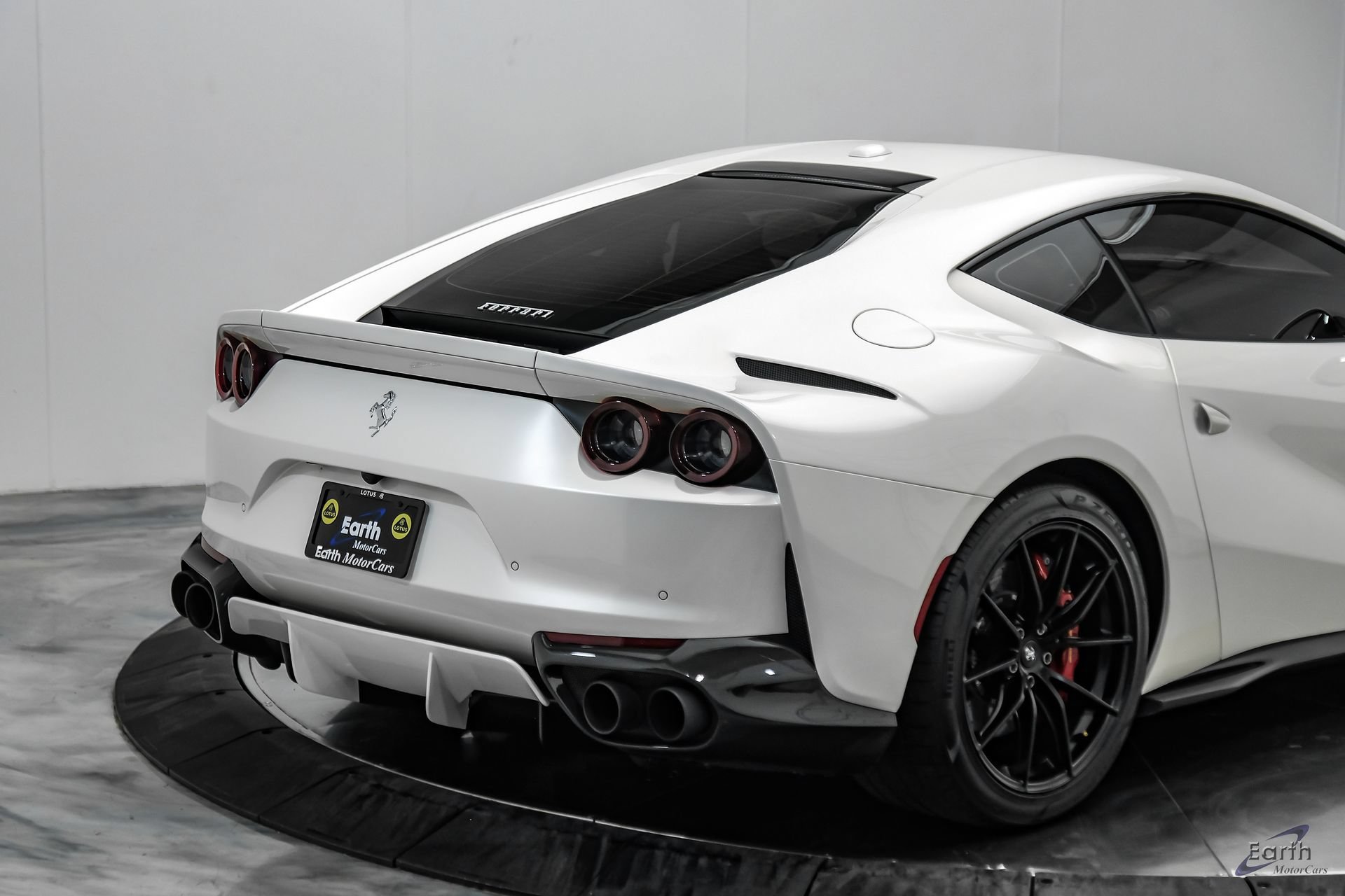Used 2019 Ferrari 812 Superfast RWD image 22