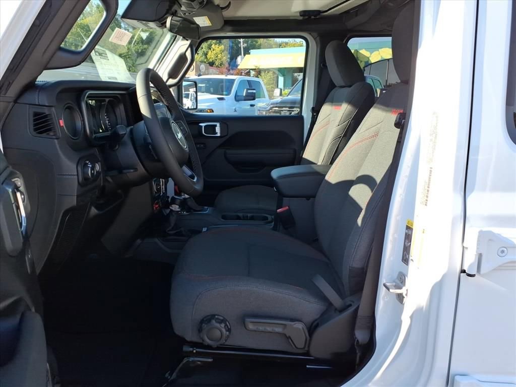 New 2025 Jeep Wrangler Rubicon image 5