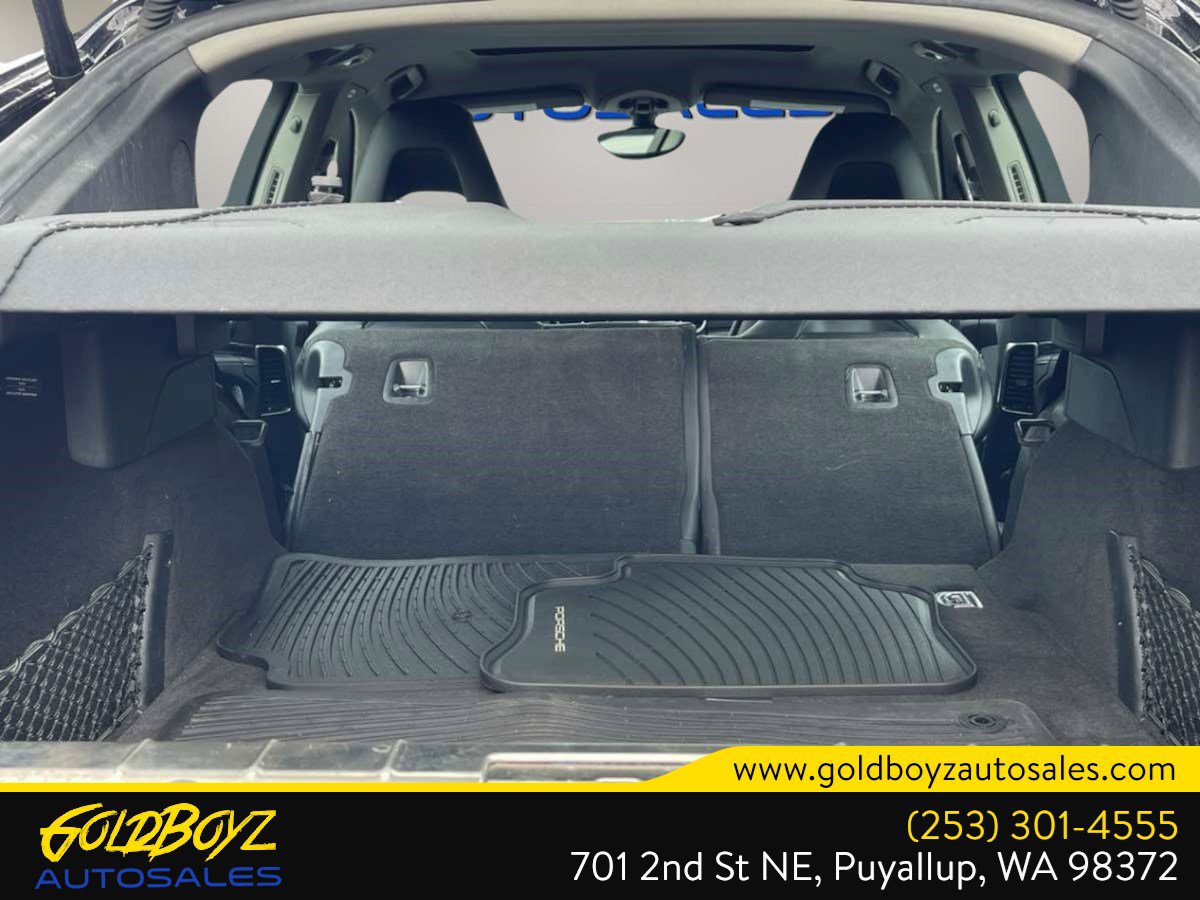 Used 2016 Porsche Panamera 4 AWD/4WD image 36