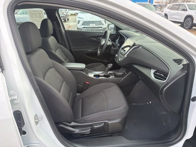 Used 2024 Chevrolet Malibu LT image 47
