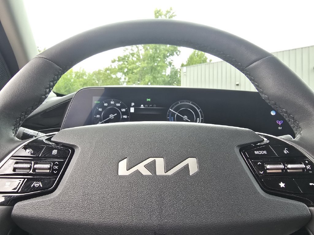 Used 2026 Kia Niro Wind w/ Wind Preserve Package FWD image 28