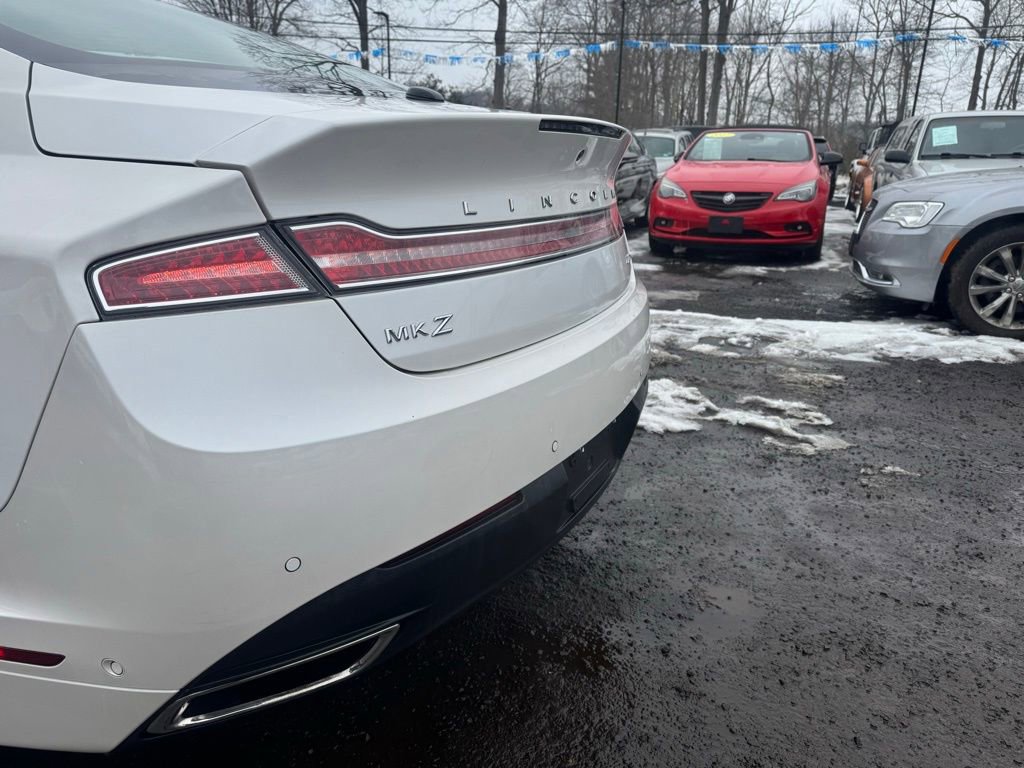 Used 2014 Lincoln MKZ w/ Equipment Group 102A Reserve image 16