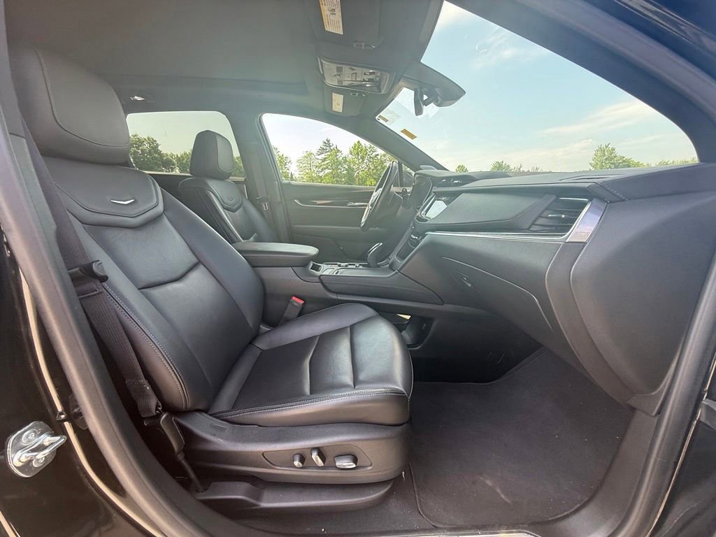 Certified 2024 Cadillac XT5 Premium Luxury AWD/4WD image 34