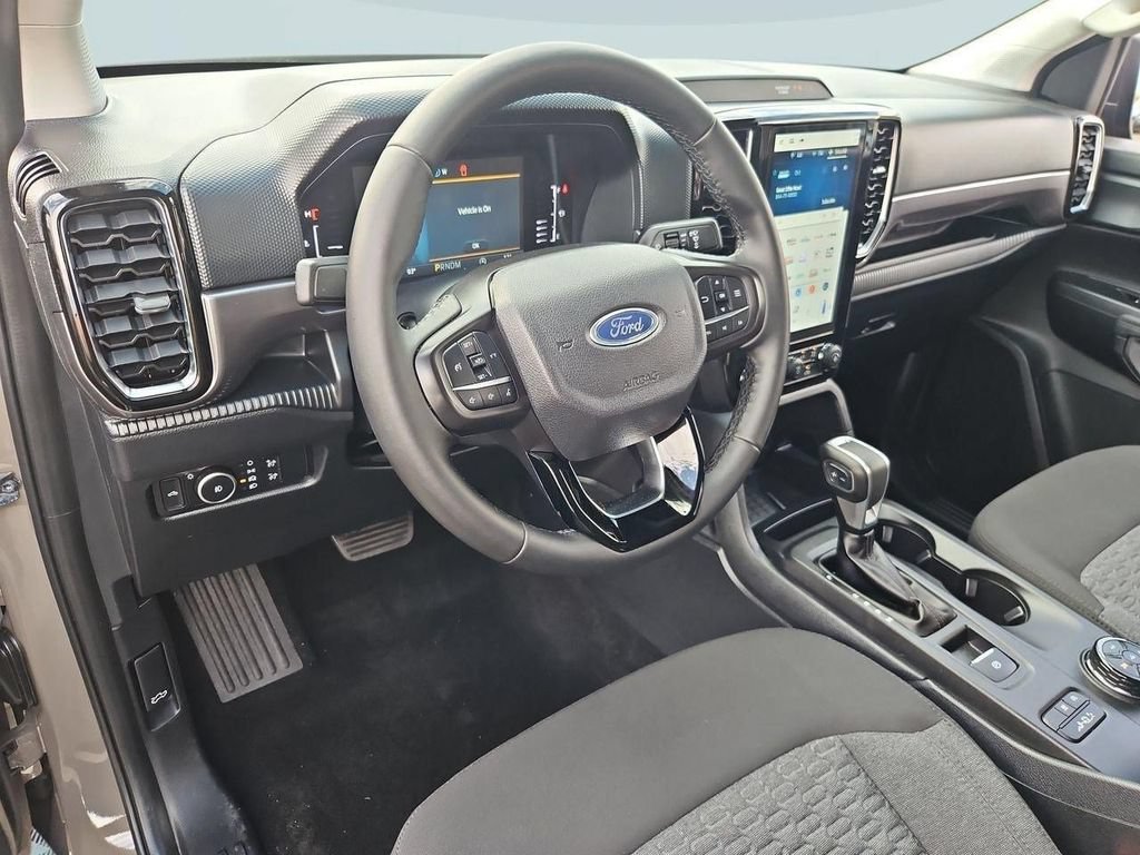 Used 2025 Ford Ranger XLT w/ FX4 Off-Road Package AWD/4WD image 12