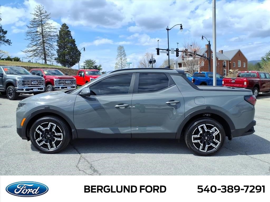 Used 2025 Hyundai Santa Cruz Limited image 8