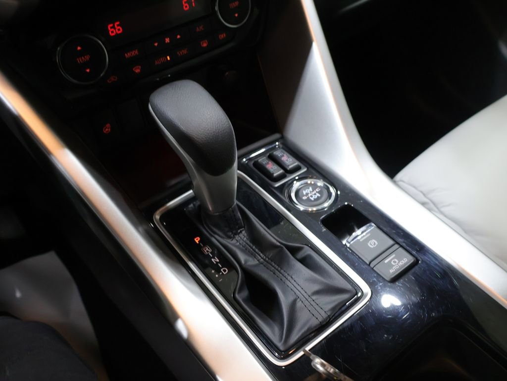 Used 2024 Mitsubishi Eclipse Cross SEL image 28