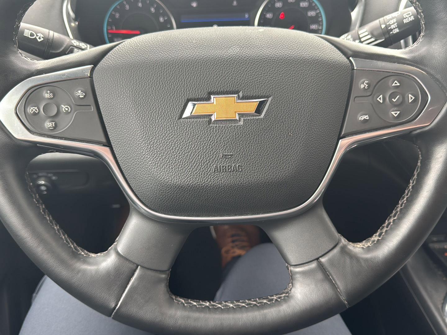 Used 2023 Chevrolet Traverse LT AWD/4WD image 13