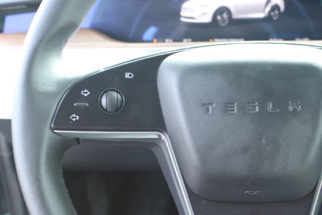 Used 2024 Tesla Model X AWD/4WD image 16
