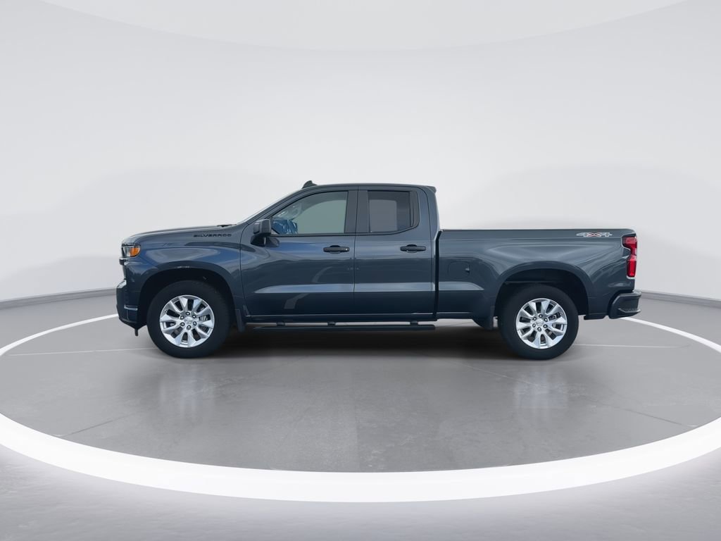 Used 2021 Chevrolet Silverado 1500 Custom w/ LPO, Dark Essentials Package AWD/4WD image 5