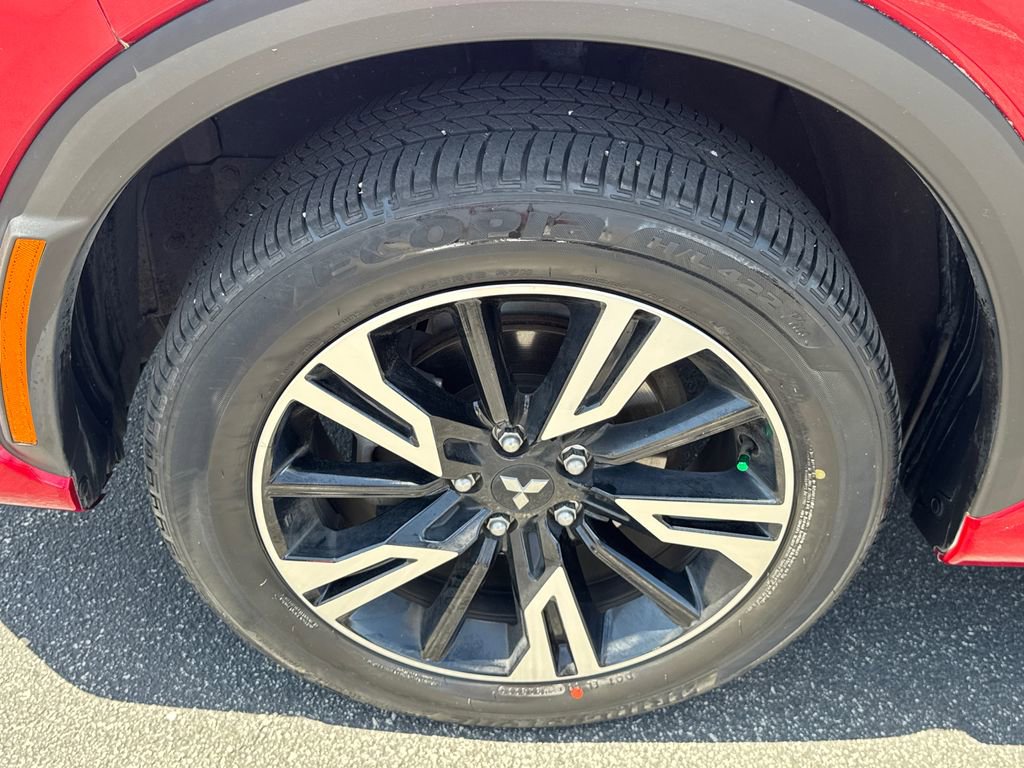 Used 2023 Mitsubishi Eclipse Cross SEL AWD/4WD image 11