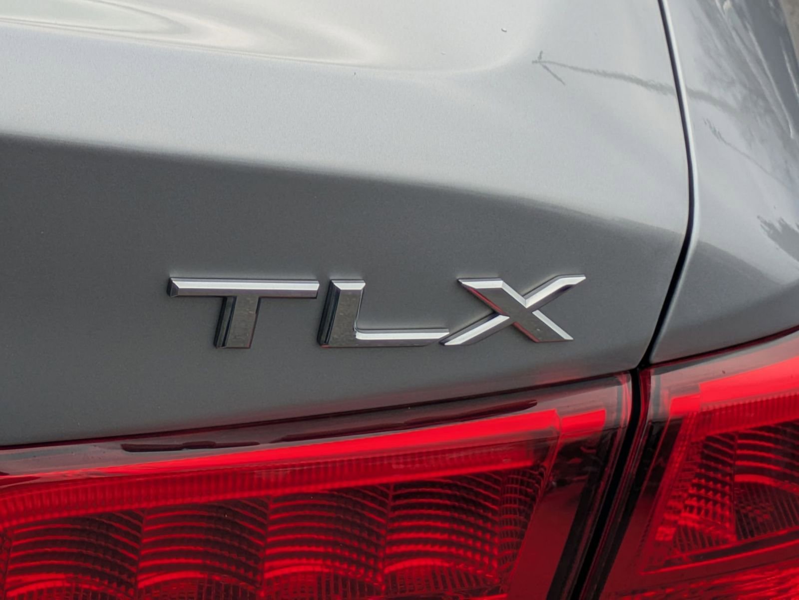 Used 2018 Acura TLX w/ Technology Package image 30