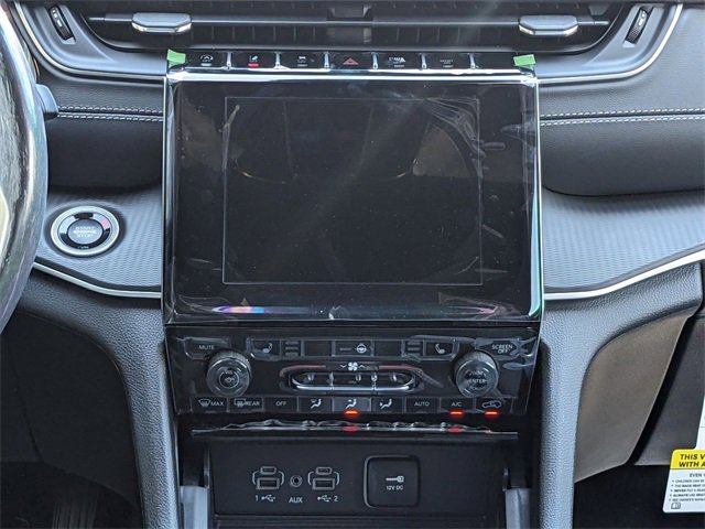 New 2025 Jeep Grand Cherokee Laredo X w/ Luxury Tech Group I image 14