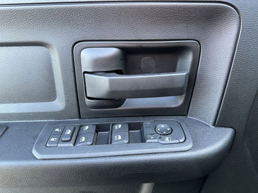 New 2027 RAM 3500 Tradesman AWD/4WD image 25