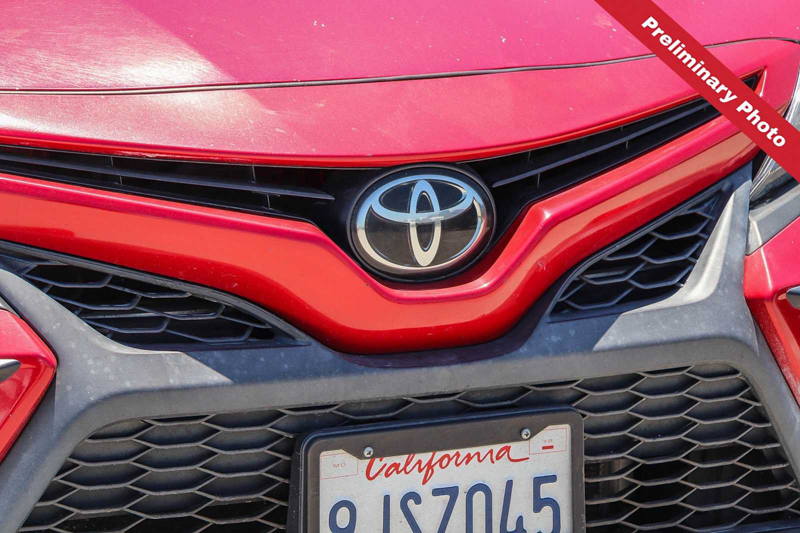 Used 2021 Toyota Camry SE FWD image 5