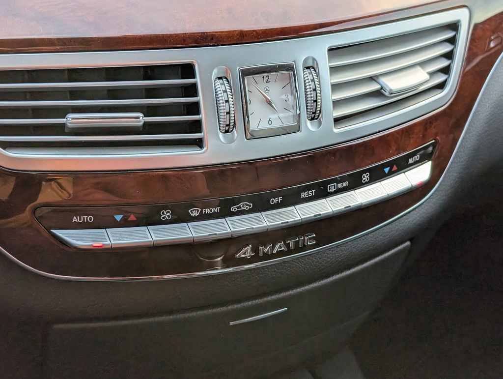 Used 2008 Mercedes-Benz S 550 4MATIC image 17