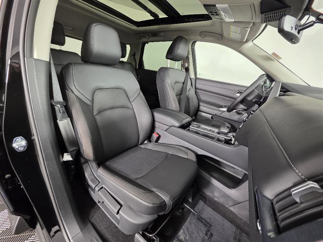 New 2026 Nissan Pathfinder SL w/ SL Premium Package AWD/4WD image 13