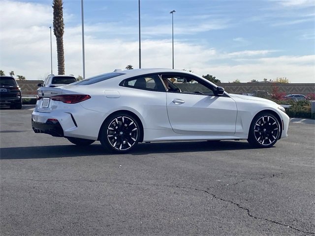 New 2025 BMW M440i Coupe w/ Driving Assistance Package image 6