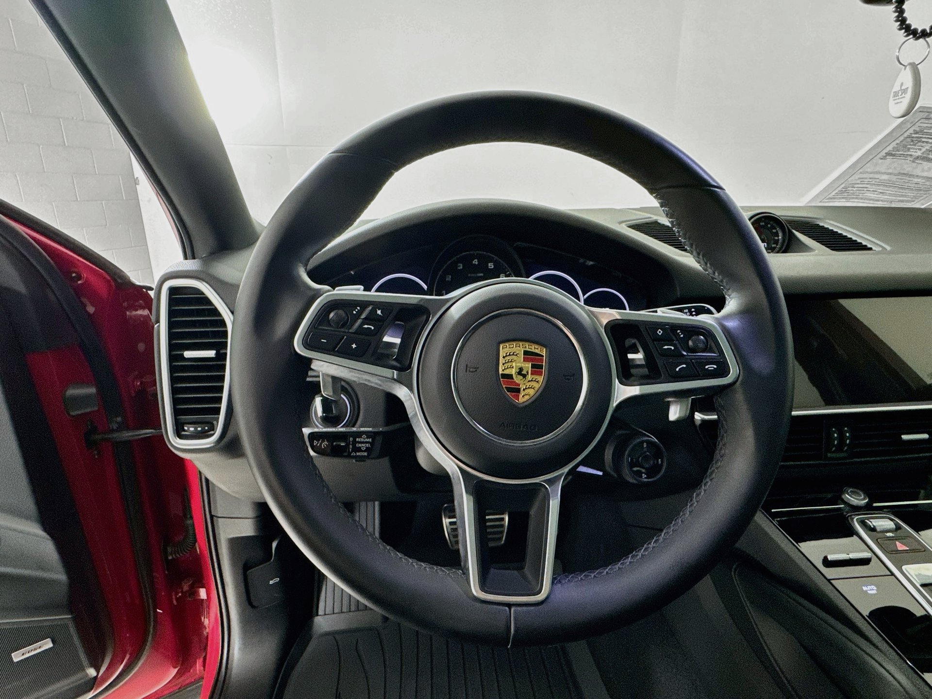 Used 2021 Porsche Cayenne S AWD/4WD image 12