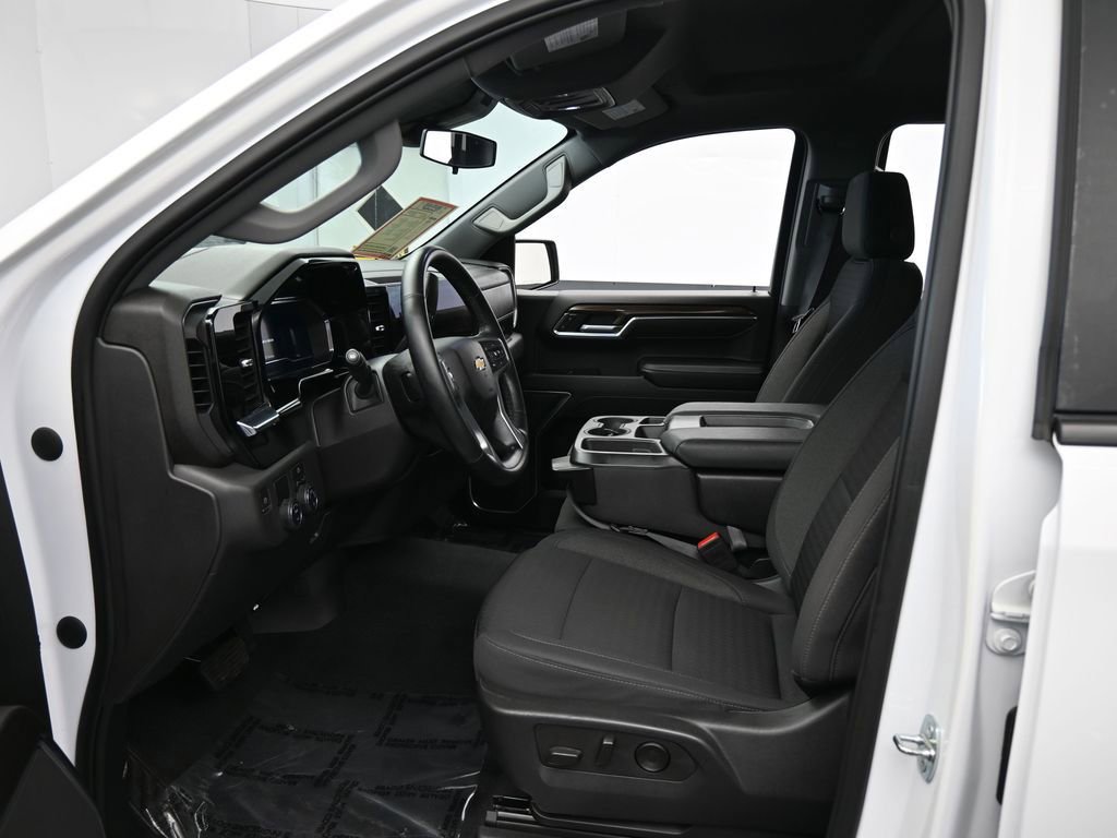 Used 2023 Chevrolet Silverado 1500 LT image 11