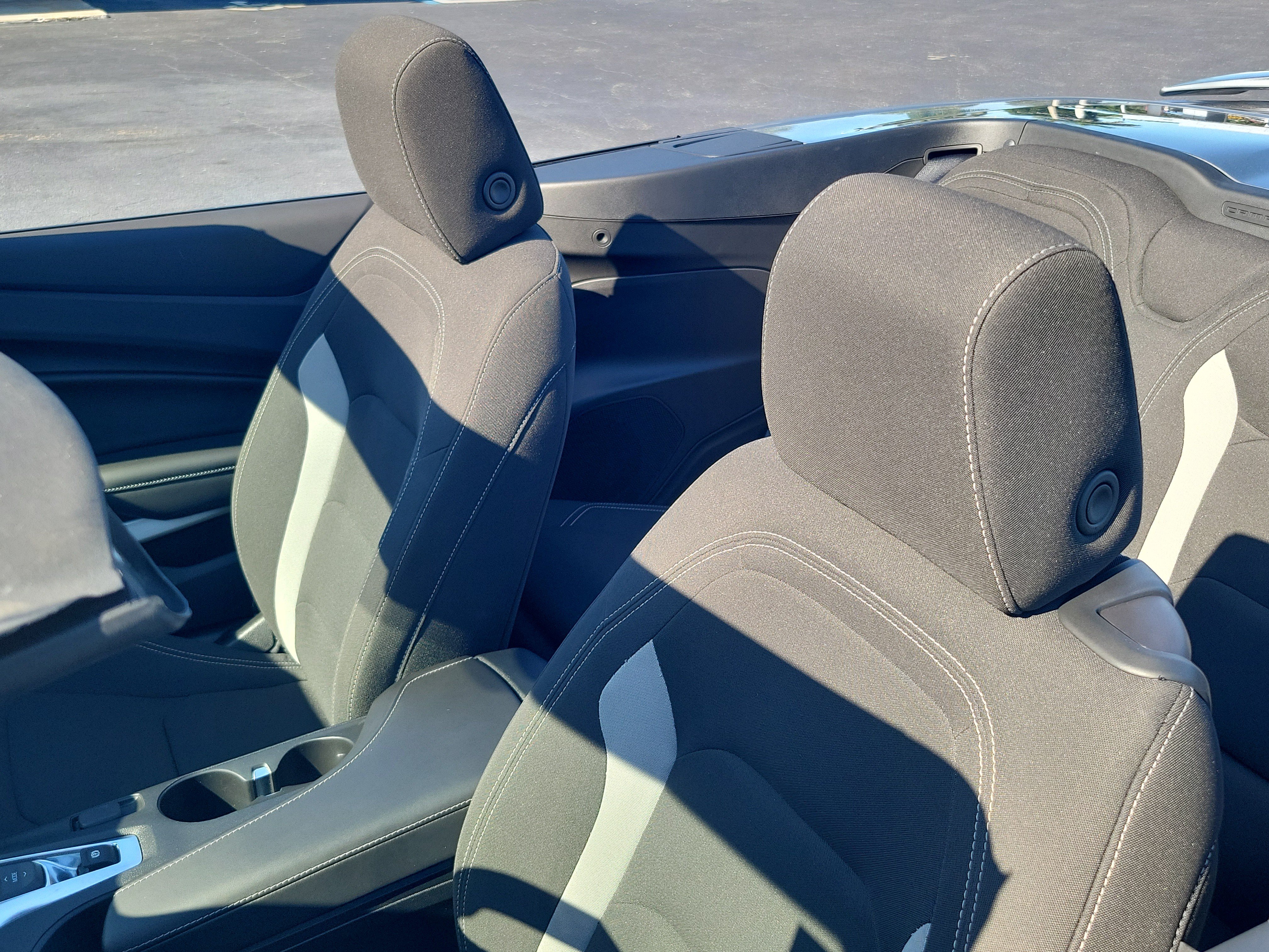 Used 2024 Chevrolet Camaro LT w/ Technology Package RWD image 11