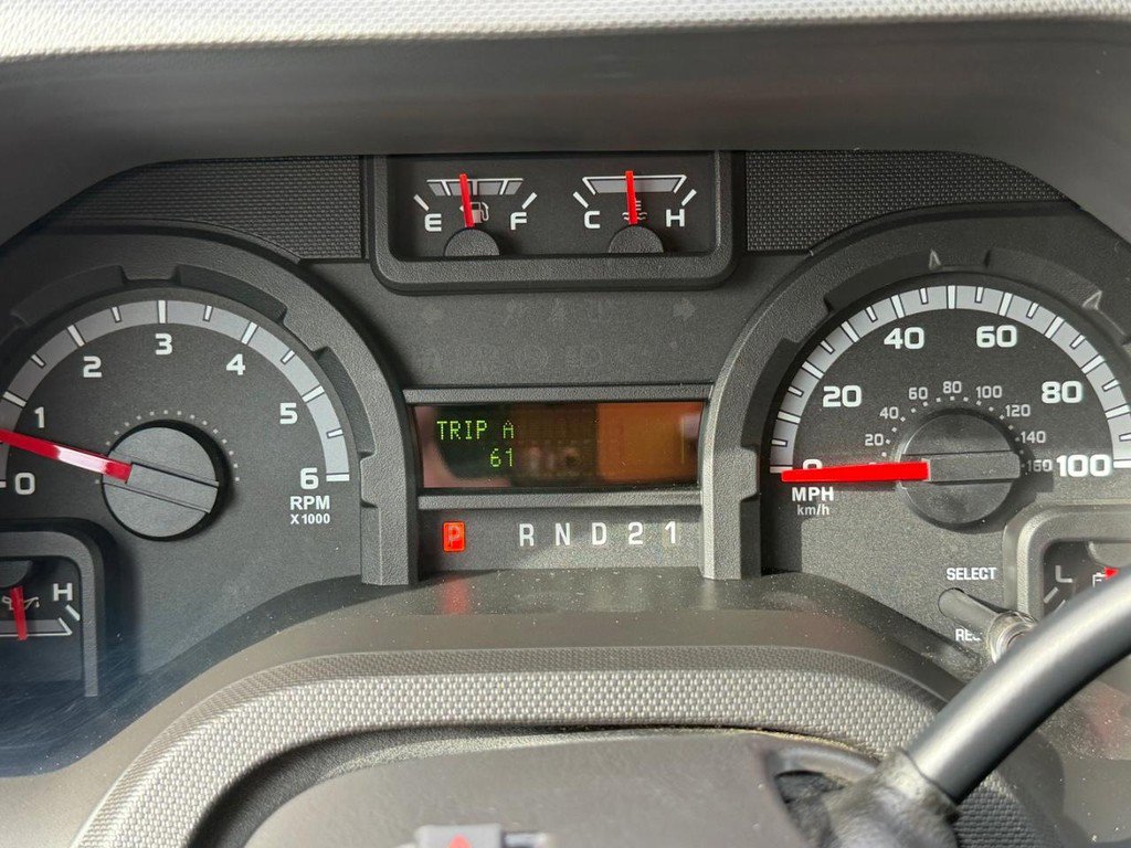 Used 2014 Ford E-250 and Econoline 250 w/ Interior Upgrade Package image 39