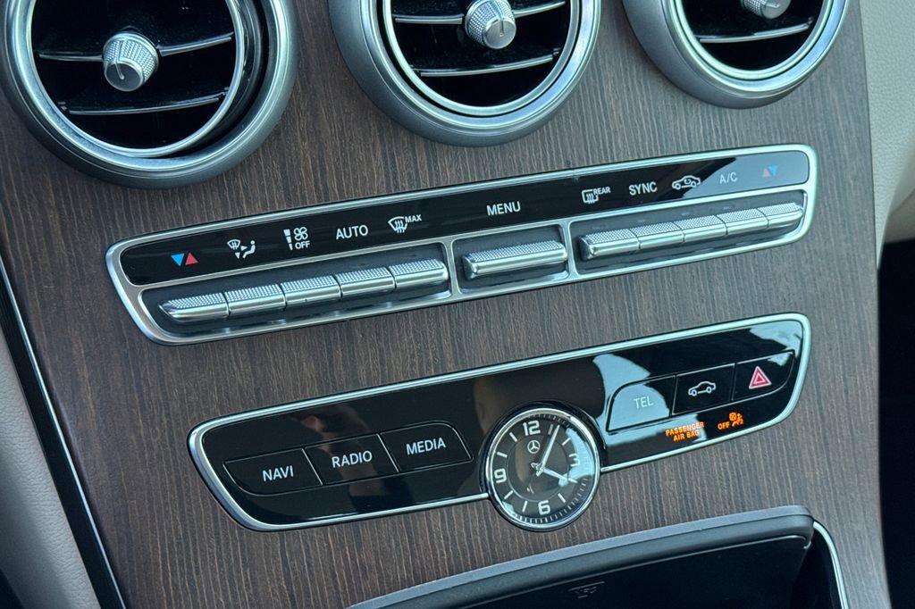 Used 2021 Mercedes-Benz C 300 Sedan w/ Premium Package image 18