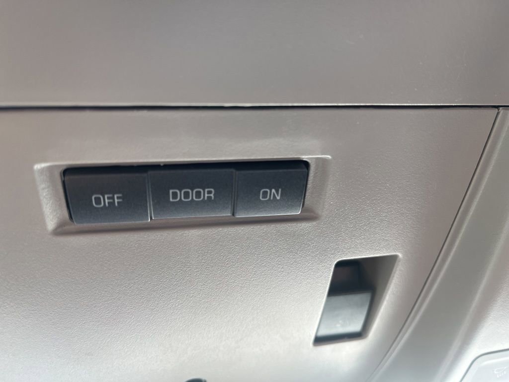 Used 2017 Chevrolet Silverado 1500 LTZ Z71 w/ LTZ Plus Package image 18