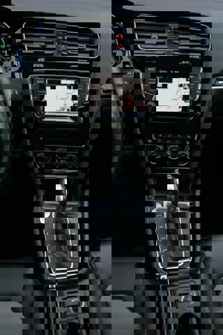 Used 2015 Volkswagen Golf SEL FWD image 22