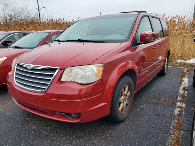 Used 2008 Chrysler Town & Country Touring image 2