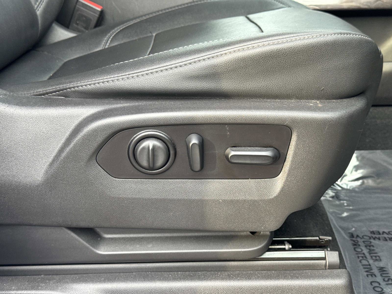 Used 2021 Chevrolet Silverado 3500 LTZ w/ LTZ Plus Package image 26