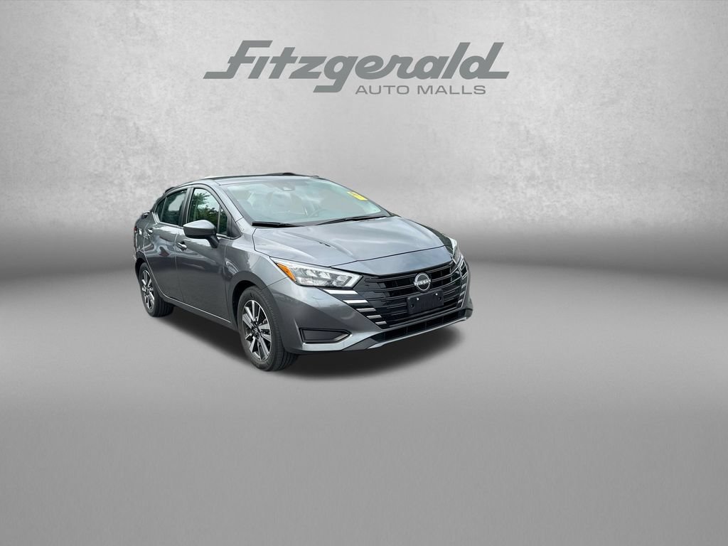 Used 2025 Nissan Versa SV FWD image 1
