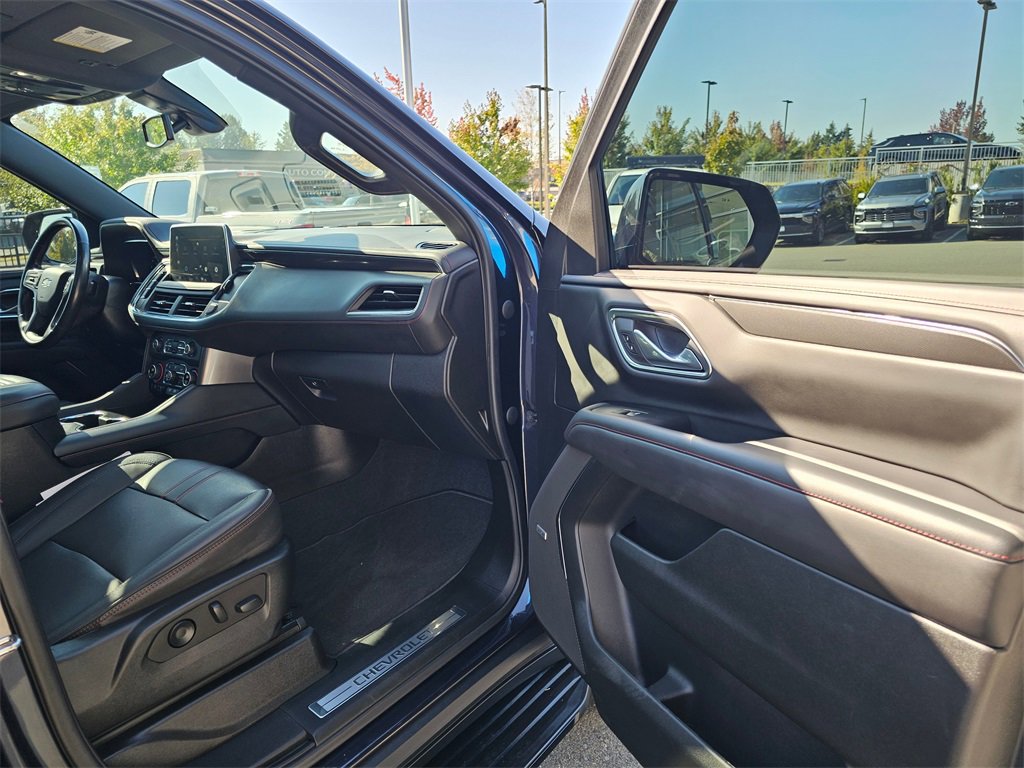 Used 2022 Chevrolet Tahoe RST w/ Luxury Package image 12